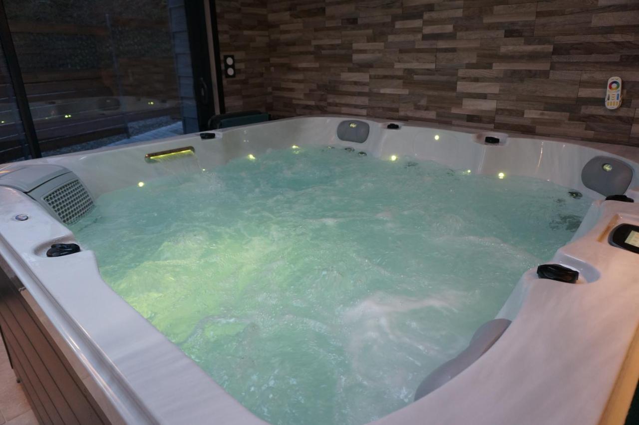 Domaine Du Moulin A Vent - Gite & Spa Saint-Florent-sur-Cher Exteriér fotografie